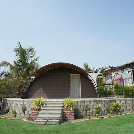 Palm Beach Resort Valsad Ngoại thất bức ảnh